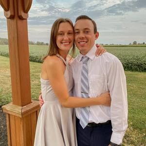 Meet your Posher, Lea